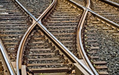rails-3309912_1280